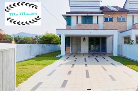 Sri Manjung Ma Maison Homestay Lumut Exteriör bild